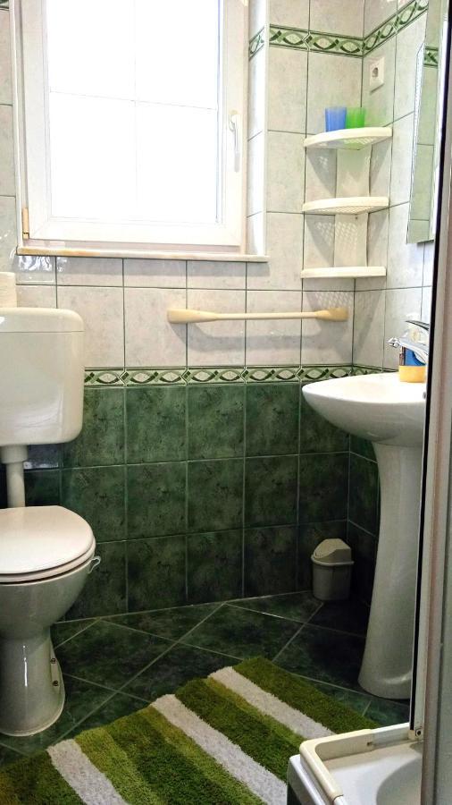 Apartman M. Rados Купрес Екстериор снимка