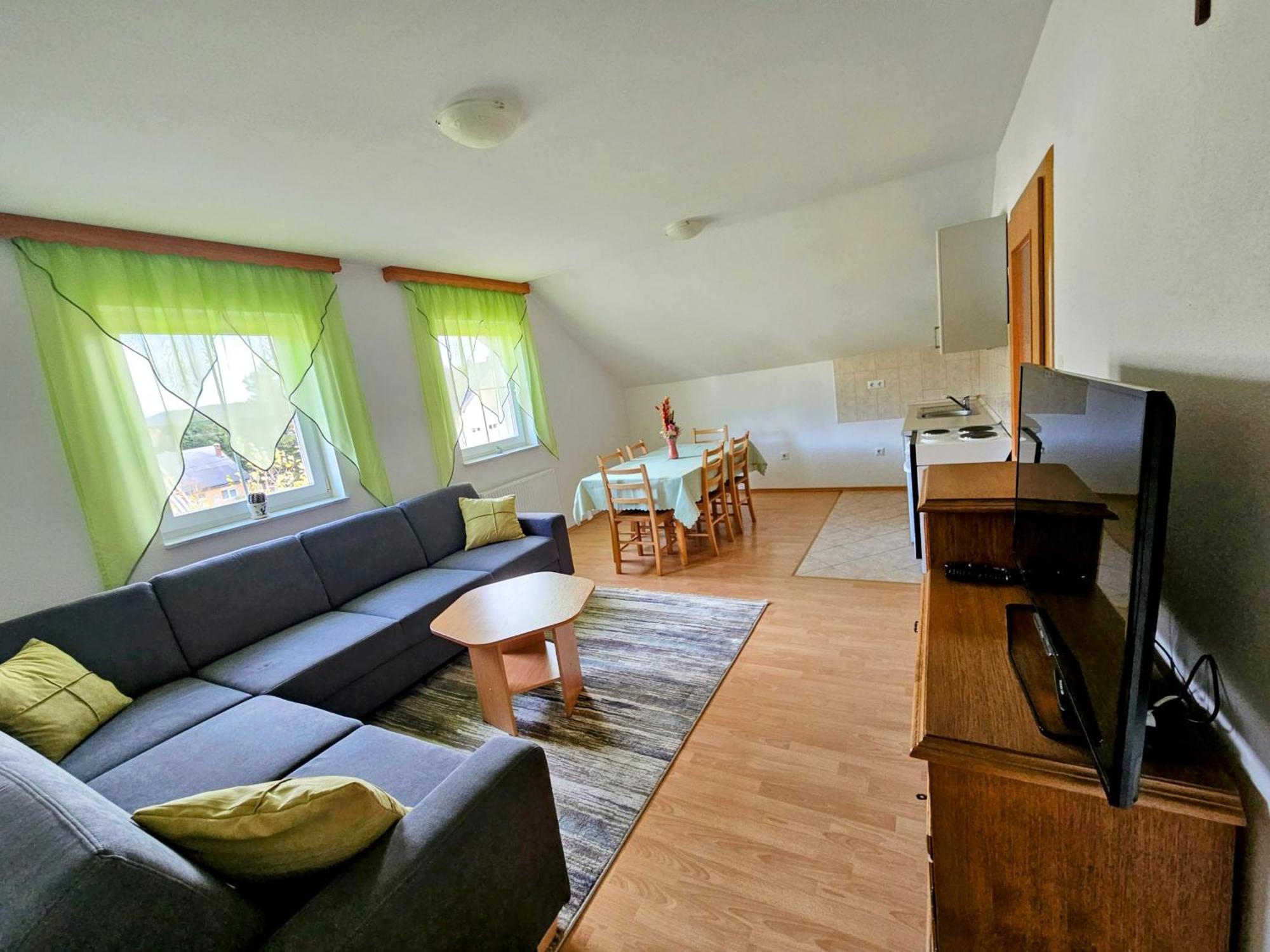 Apartman M. Rados Купрес Екстериор снимка