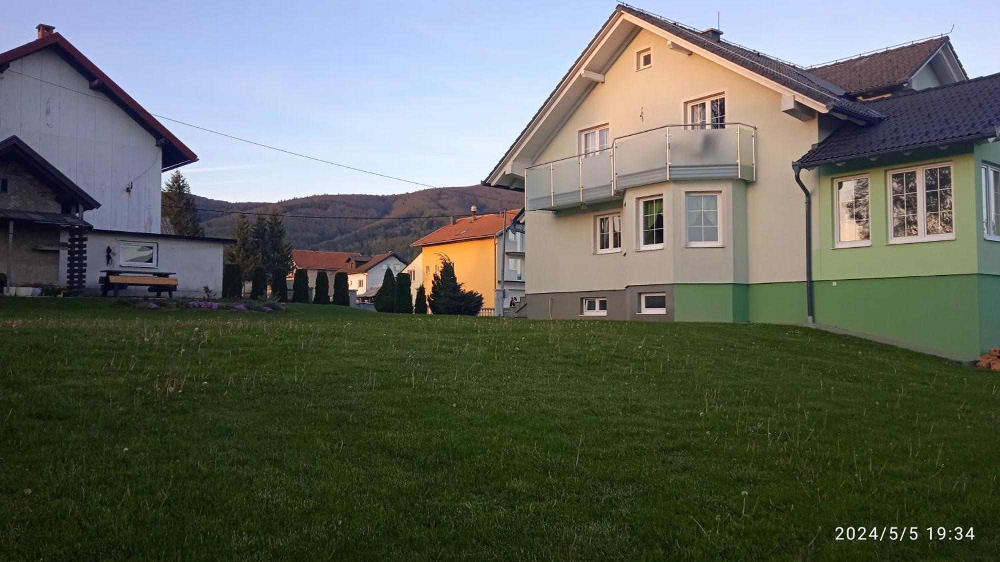 Apartman M. Rados Купрес Екстериор снимка