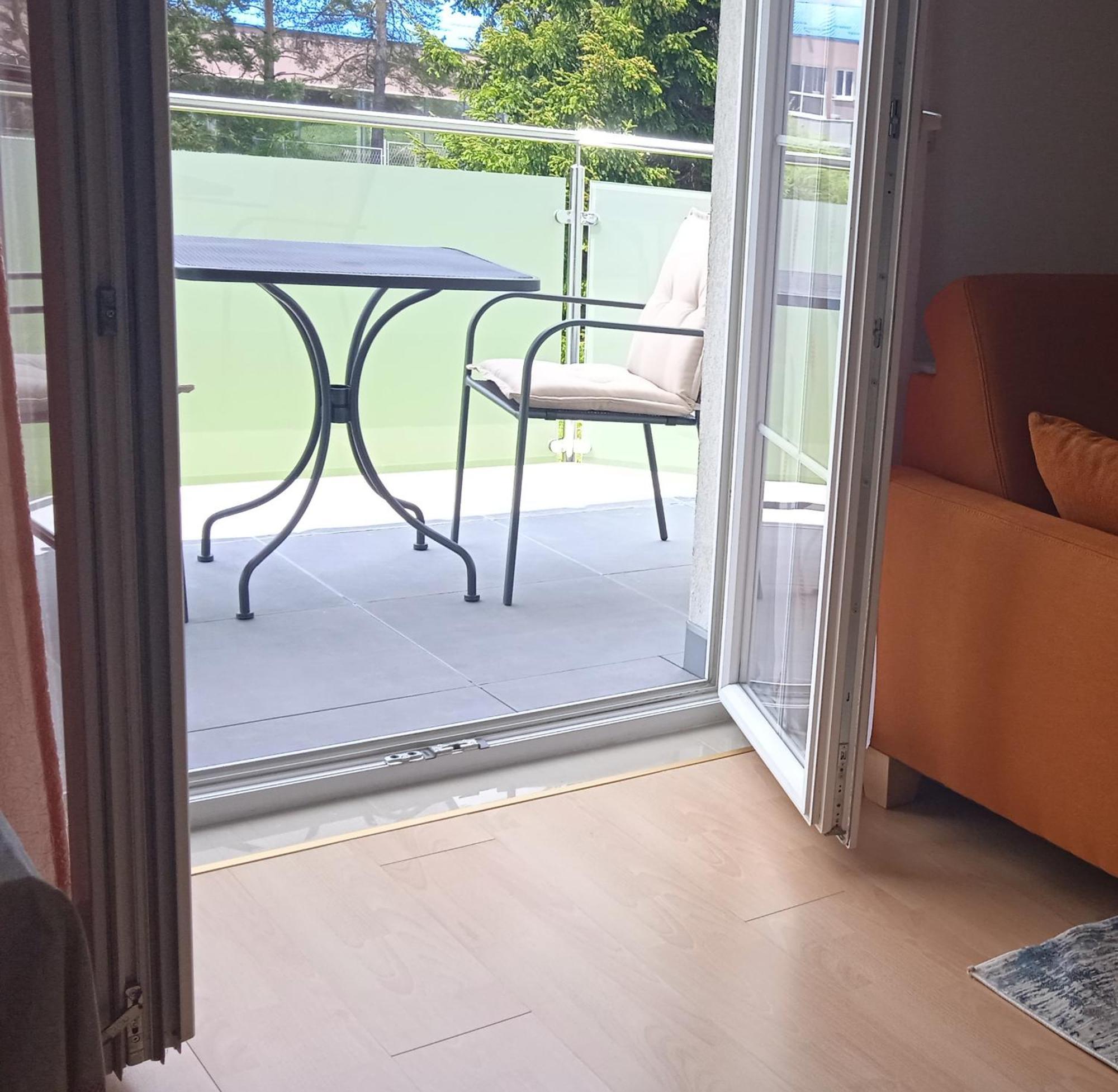 Apartman M. Rados Купрес Екстериор снимка